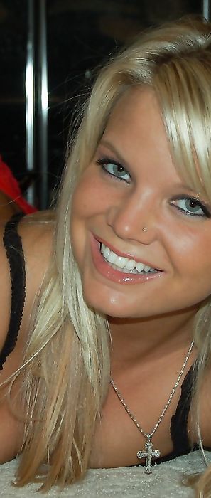 Sexy Canadian Ashleigh