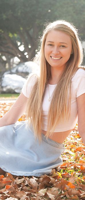 Kerstin Dorsia Innocent Up-skirt Flashing Zishy