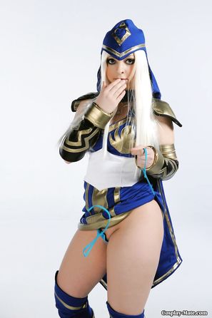 Ashe cosplay mate