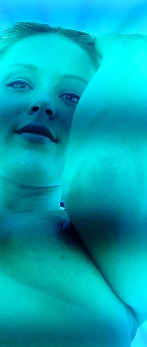 Meet Madden Nude Tanning