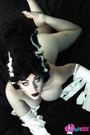 Kayla Kiss Bride Of Frankenstein Cosplay Body Paint And High Heels Nude
