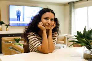 Renee Macias Vs Management Zishy Cute Girl Tight Dress Flashing Panties