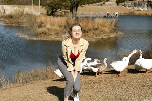 Kerin Metzger Gets Goosed Zishy