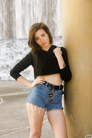 Maggie OShannon Houston No Problems Zishy