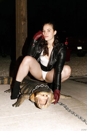 Chaney Gunn Is Big In France Zishy