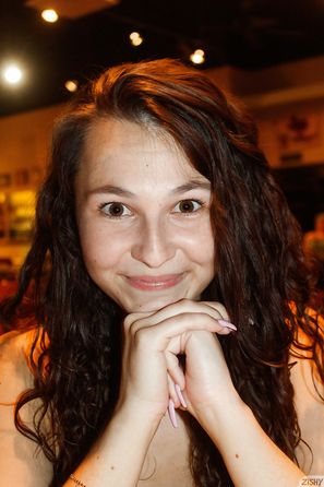 Liz Jordan Can Handle Her Carbs Zishy