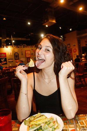 Liz Jordan Can Handle Her Carbs Zishy