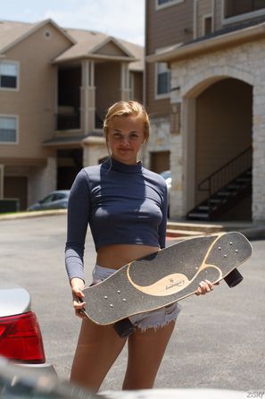 Sybil Kuechler How To Skate Zishy