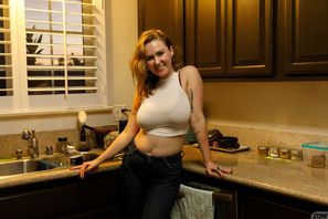 Grace Onfire Is A Nutcracker Zishy