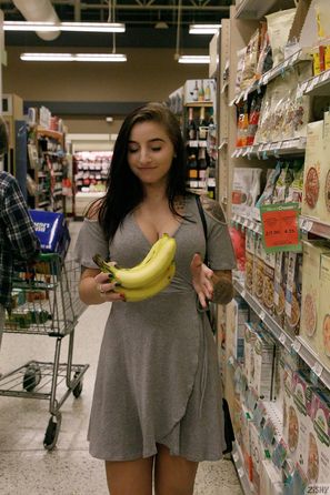 Sasha Apex Going Publix Zishy