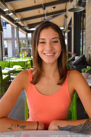 Roxanna The Beauty In Pink FTV Girls