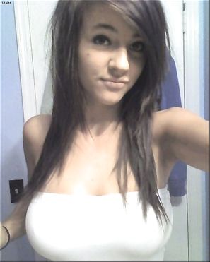 Brunette GF