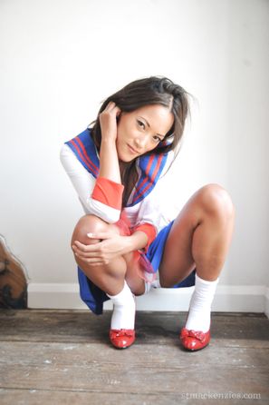 Ayumi Natsume