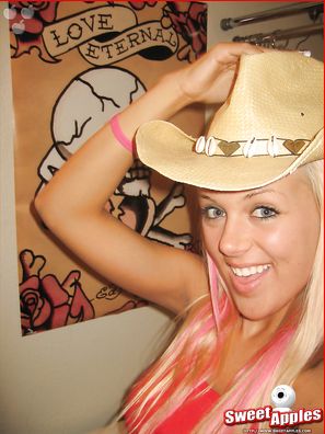Cowgirl Sweet Apples