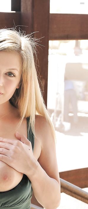 Danielle FTV