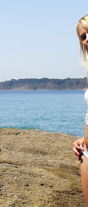 Lovely Lizzy