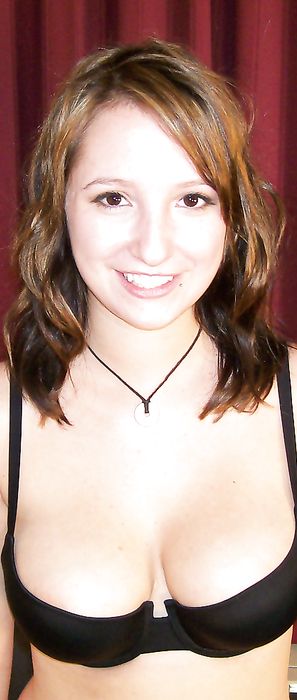 Sara busty amateur