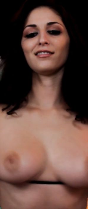 Carlotta Champagne