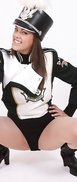 Alicia zoli girls