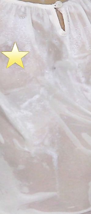 Brooke Marks Downblouse Cleaning Screencaps