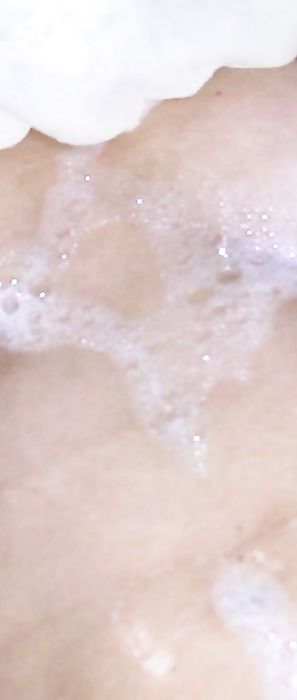 Brooke Marks Downblouse Cleaning Screencaps