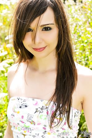 Ariel Rebel Solo Girl Naked In The Grass