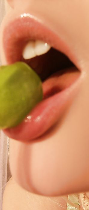 Sexy Pattycake Sour Apple Sucker