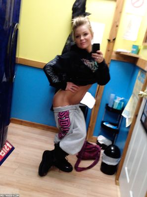 Meet Madden Nude Tanning