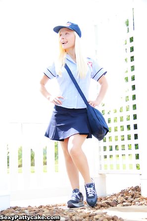 Sexy Pattycake Mail Delivery Babe
