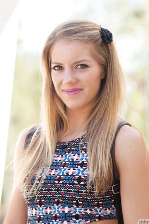 Candace Mazlin Upskirt Dress In The Public Park Zishy