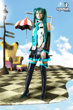 Lana cosplay